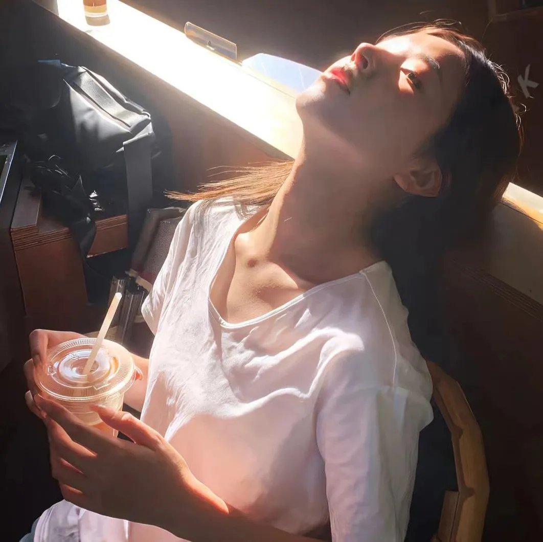 这个女配有点甜